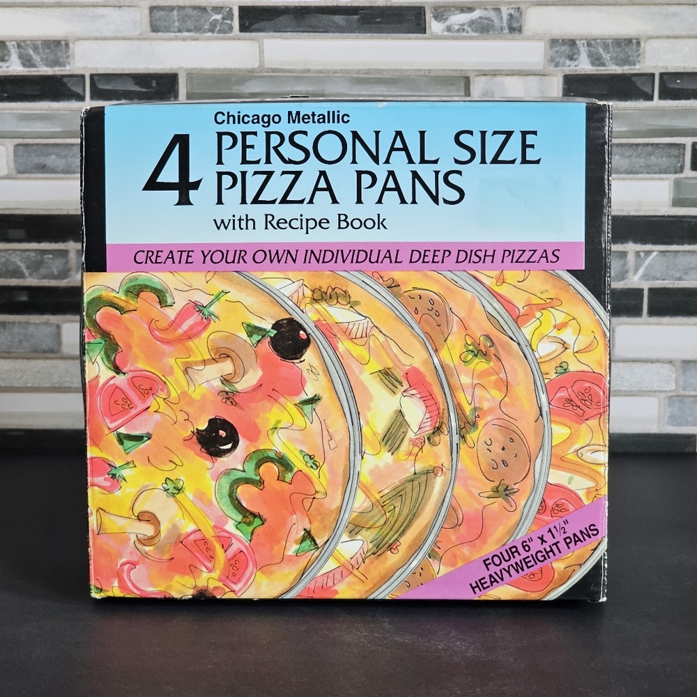 Chicago Metallic Personal Pizza Pans